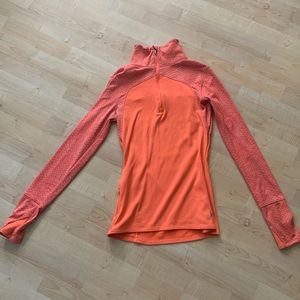 🍍4/$20 Under Armour Quarter Zip